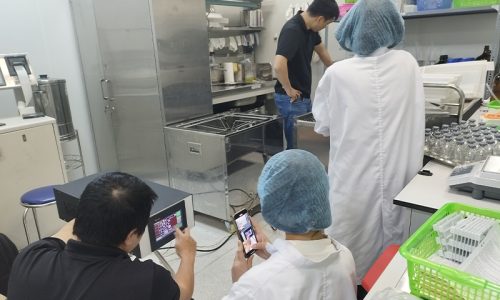 Máy rửa siêu âm dung tích 108 Lít làm sạch dụng cụ phòng thí nghiệm